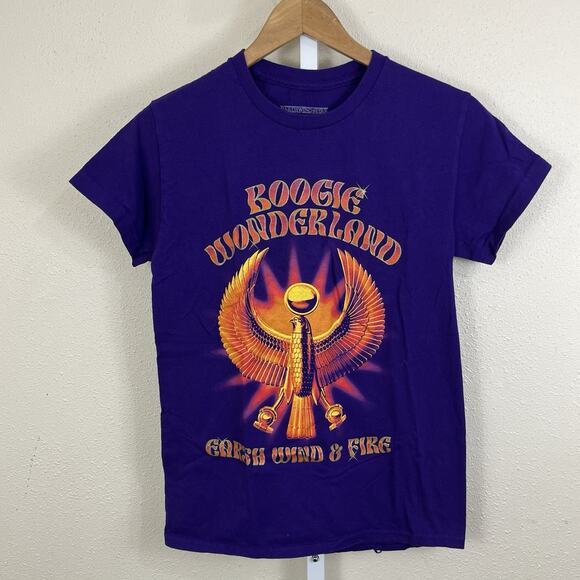 Earth Wind & Fire Band BOOGIE WONDERLAND T-Shirt S Small 2024 Tour Concert Merch - Picture 1 of 4